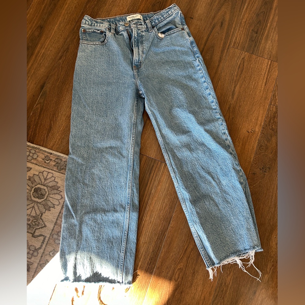 Abercrombie 90s relaxed Jean, high rise